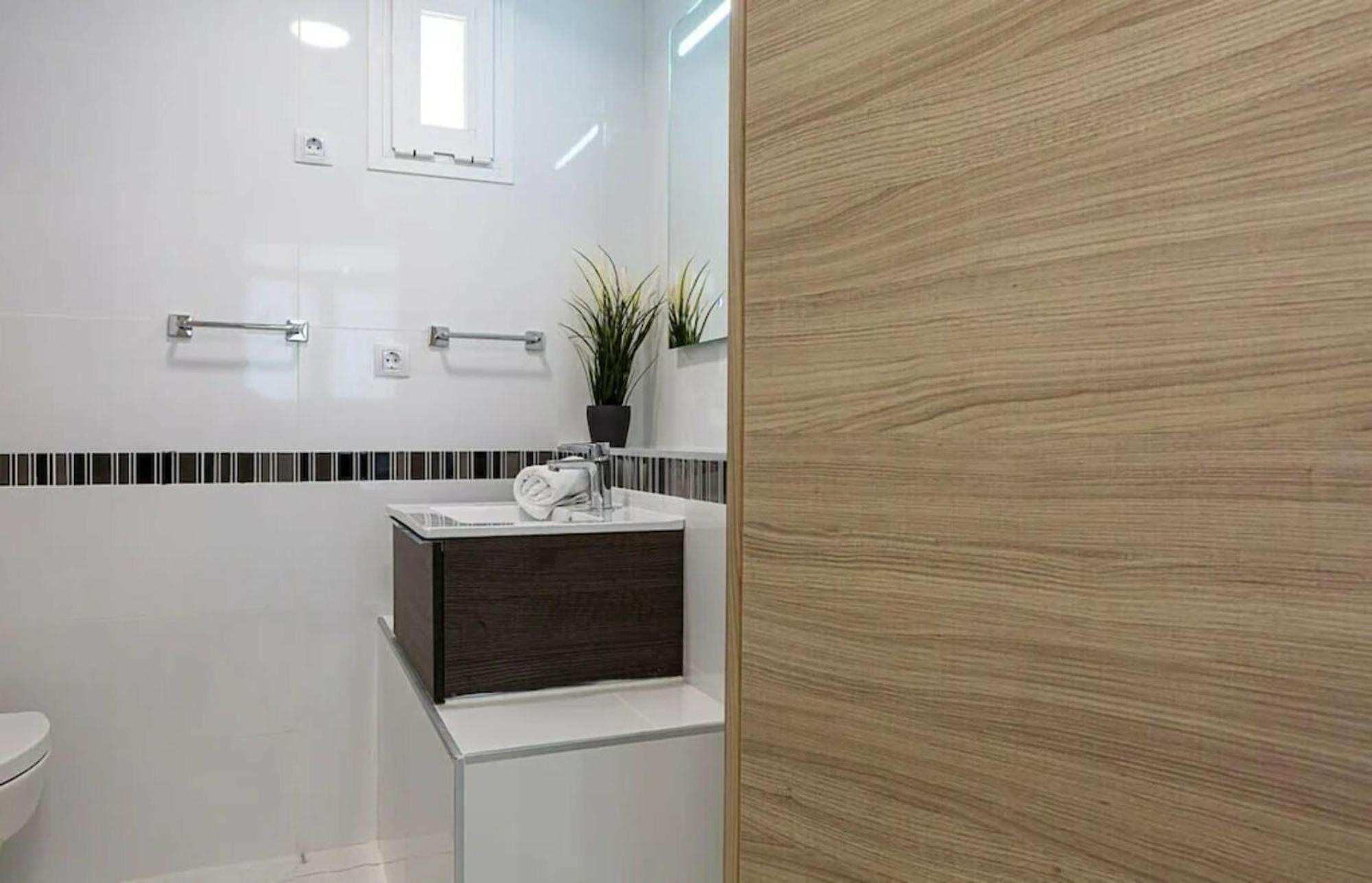 2Bedroom Duplex In Hortaleza Near Metro Madrid Exterior photo